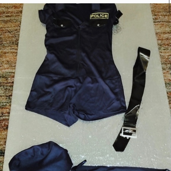 Blue female Police officer Halloween Costume - Picture 7 of 9